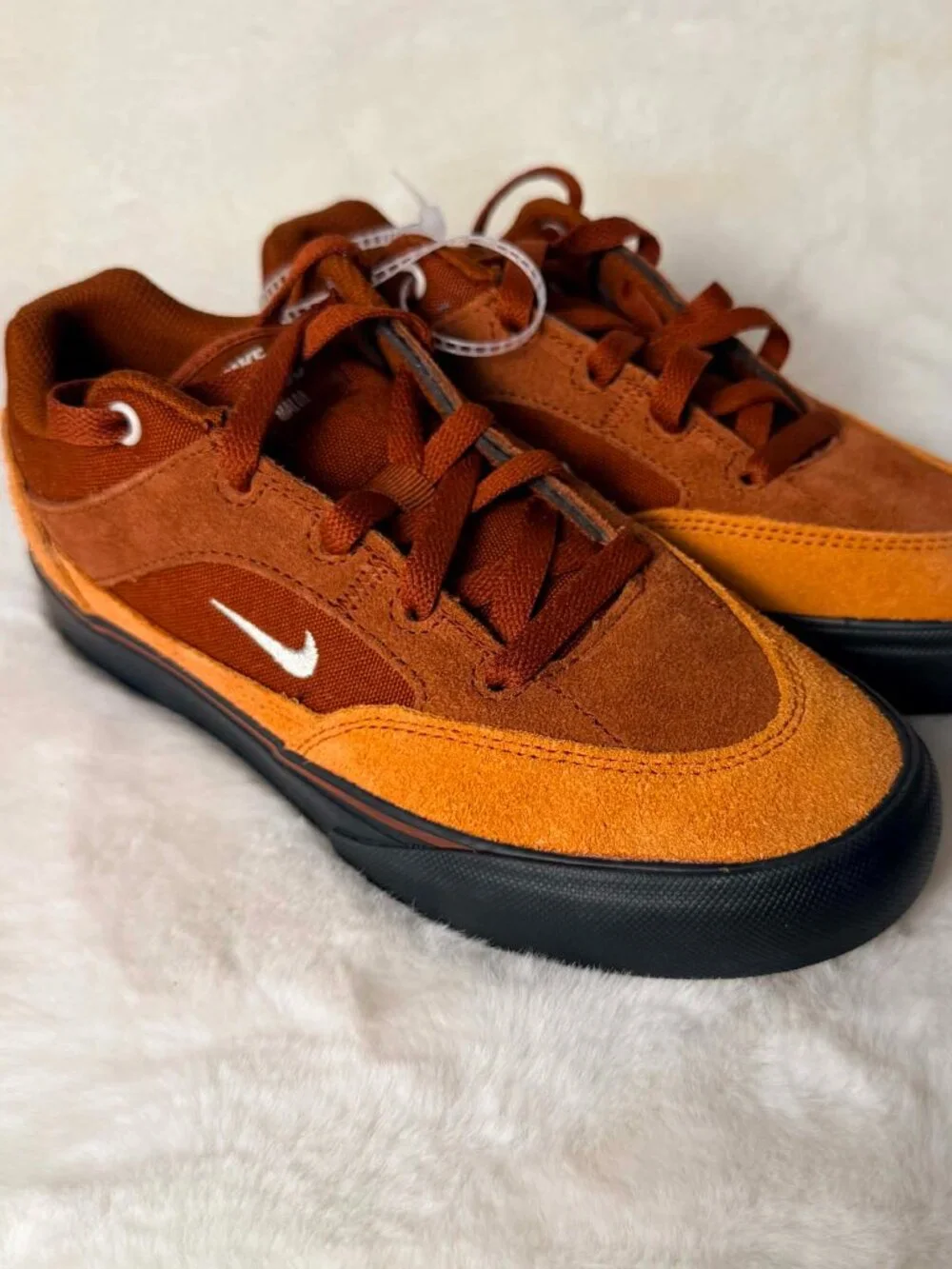 Nike SB Malor Skate Shoes Orange Sneakers